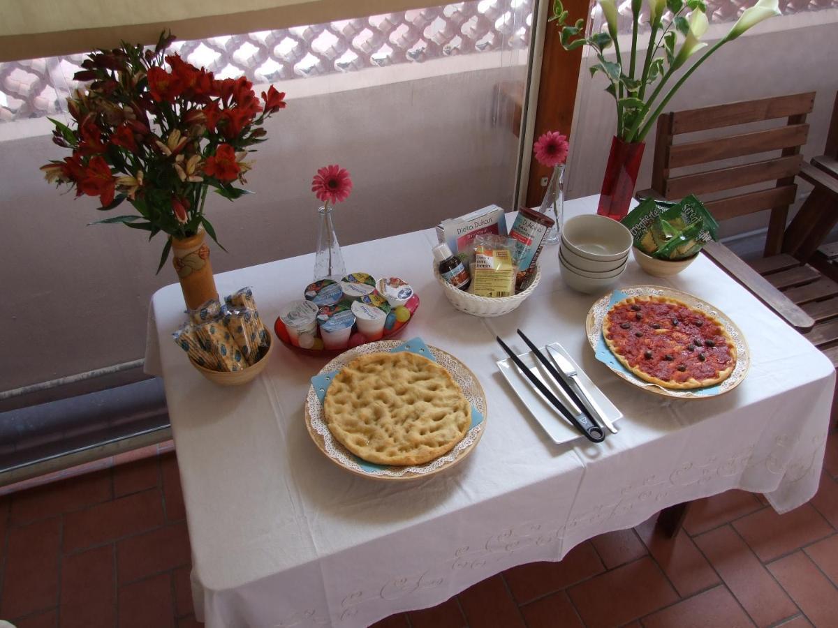 Ghiro Ghiotto Bed & Breakfast Pietra Ligure Luaran gambar