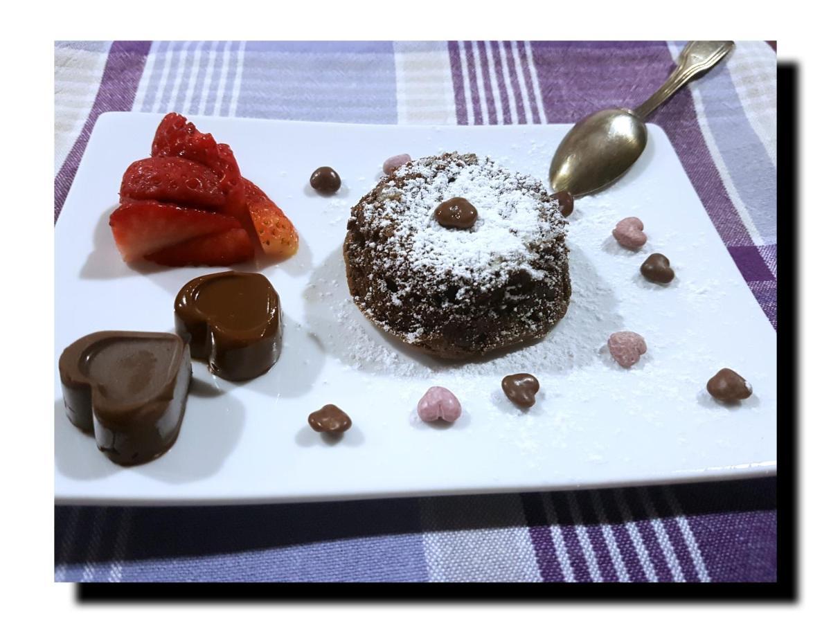 Ghiro Ghiotto Bed & Breakfast Pietra Ligure Luaran gambar