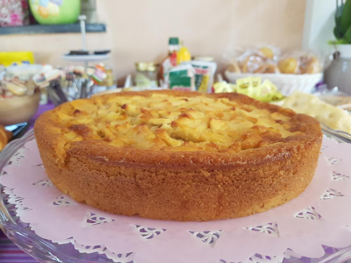 Ghiro Ghiotto Bed & Breakfast Pietra Ligure Luaran gambar