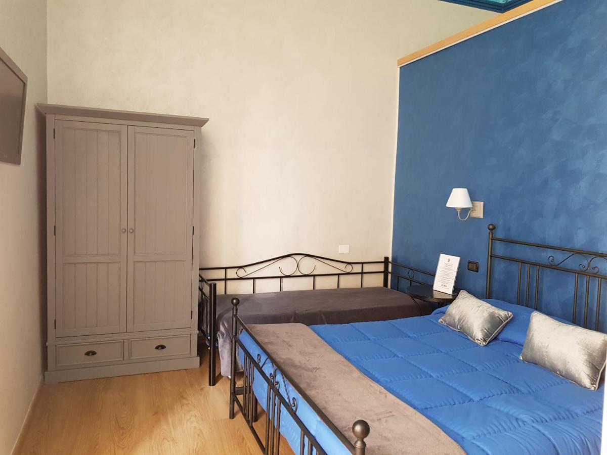 Ghiro Ghiotto Bed & Breakfast Pietra Ligure Luaran gambar