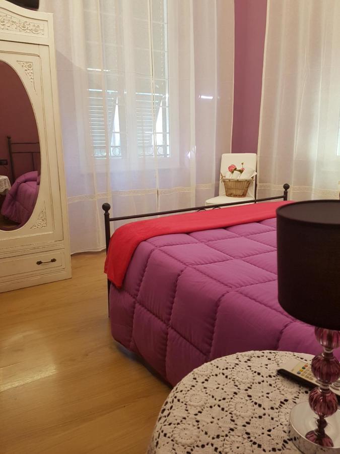 Ghiro Ghiotto Bed & Breakfast Pietra Ligure Luaran gambar